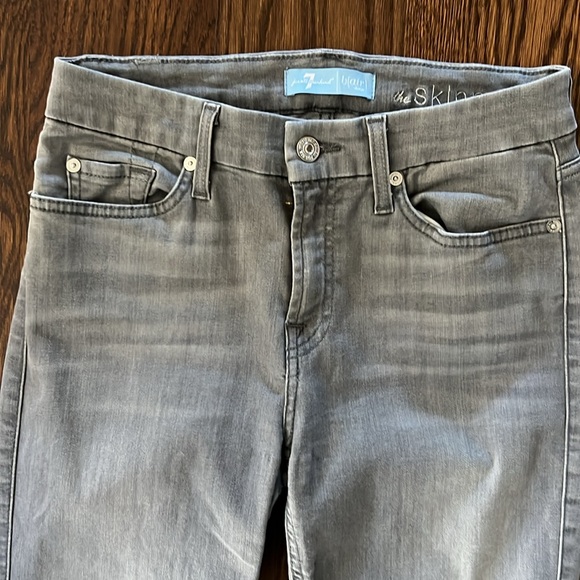 7 for all Mankind Skinny Jean - Picture 2 of 4